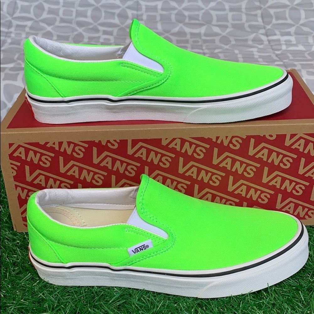 VANS CLASSIC SLIP-ON NEON GREEN GECKO/TRUE WHITE W - Picture 4 of 16